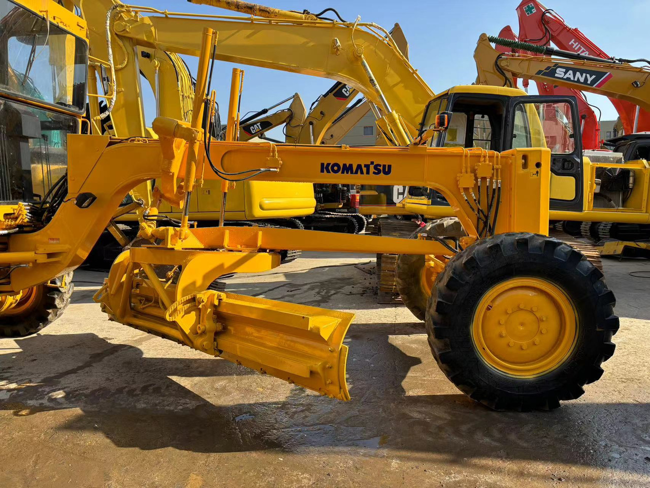 KOMATSU GD511 - Grader: gambar 3 KOMATSU GD511 - Grader: gambar 3