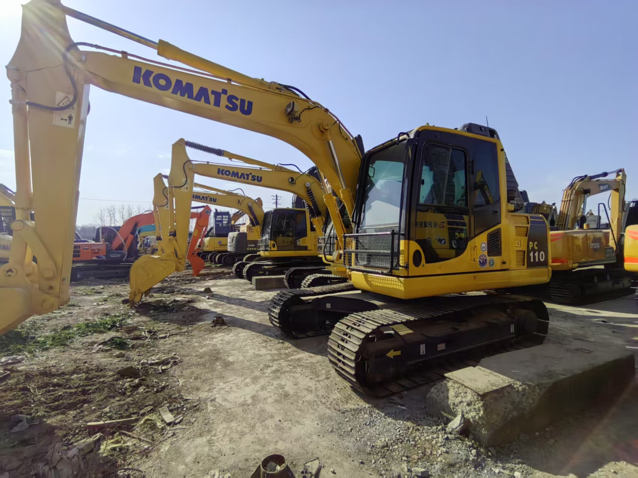 KOMATSU PC110-7 - Ekskavator perayap: gambar 2 KOMATSU PC110-7 - Ekskavator perayap: gambar 2
