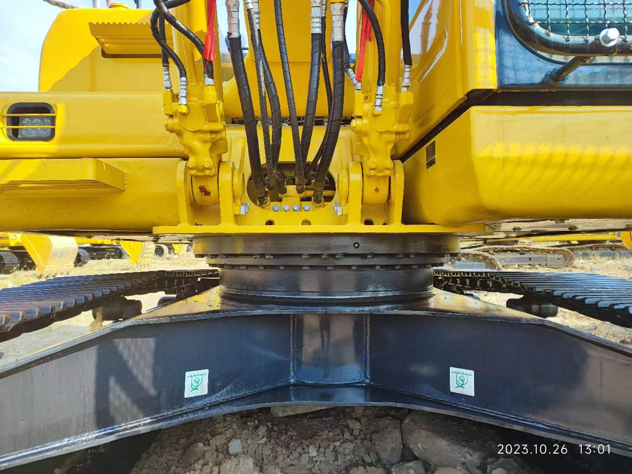 KOMATSU PC120-8 - Ekskavator perayap: gambar 3 KOMATSU PC120-8 - Ekskavator perayap: gambar 3