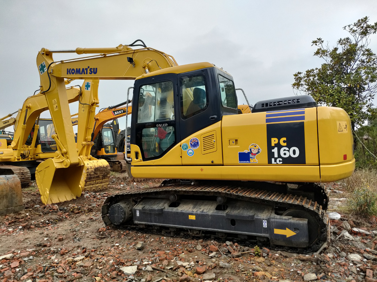KOMATSU PC160-7 - Ekskavator perayap: gambar 1 KOMATSU PC160-7 - Ekskavator perayap: gambar 1