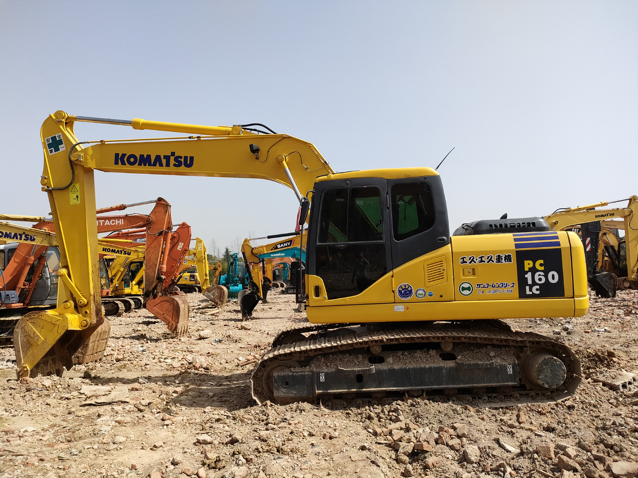 KOMATSU PC160-7 - Ekskavator perayap: gambar 2 KOMATSU PC160-7 - Ekskavator perayap: gambar 2