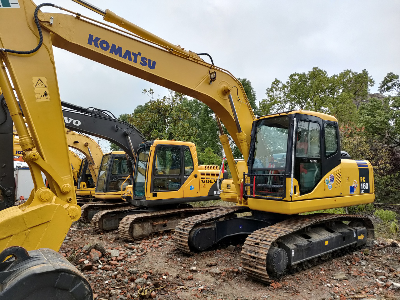 KOMATSU PC160-7 - Ekskavator perayap: gambar 3 KOMATSU PC160-7 - Ekskavator perayap: gambar 3