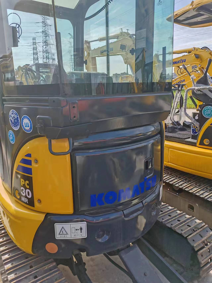KOMATSU PC30 - Ekskavator perayap: gambar 3 KOMATSU PC30 - Ekskavator perayap: gambar 3