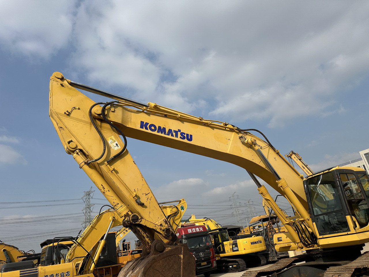 KOMATSU PC400-7 - Ekskavator perayap: gambar 5 KOMATSU PC400-7 - Ekskavator perayap: gambar 5