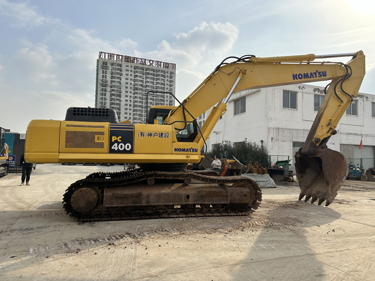 KOMATSU PC400-7 - Ekskavator perayap: gambar 3 KOMATSU PC400-7 - Ekskavator perayap: gambar 3