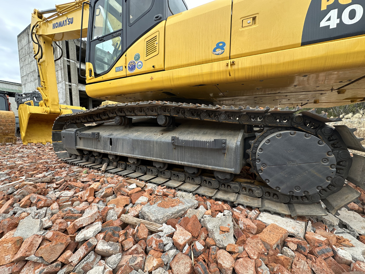 KOMATSU PC400-7 - Ekskavator perayap: gambar 4 KOMATSU PC400-7 - Ekskavator perayap: gambar 4