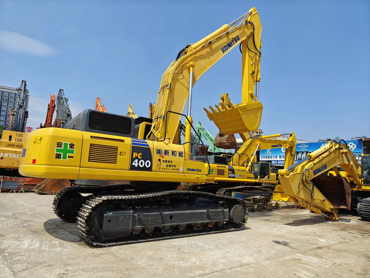 KOMATSU PC400-8 - Ekskavator perayap: gambar 2 KOMATSU PC400-8 - Ekskavator perayap: gambar 2
