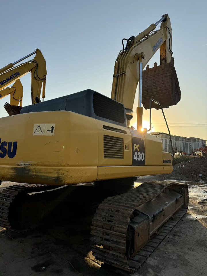 KOMATSU PC430-8 - Ekskavator perayap: gambar 4 KOMATSU PC430-8 - Ekskavator perayap: gambar 4