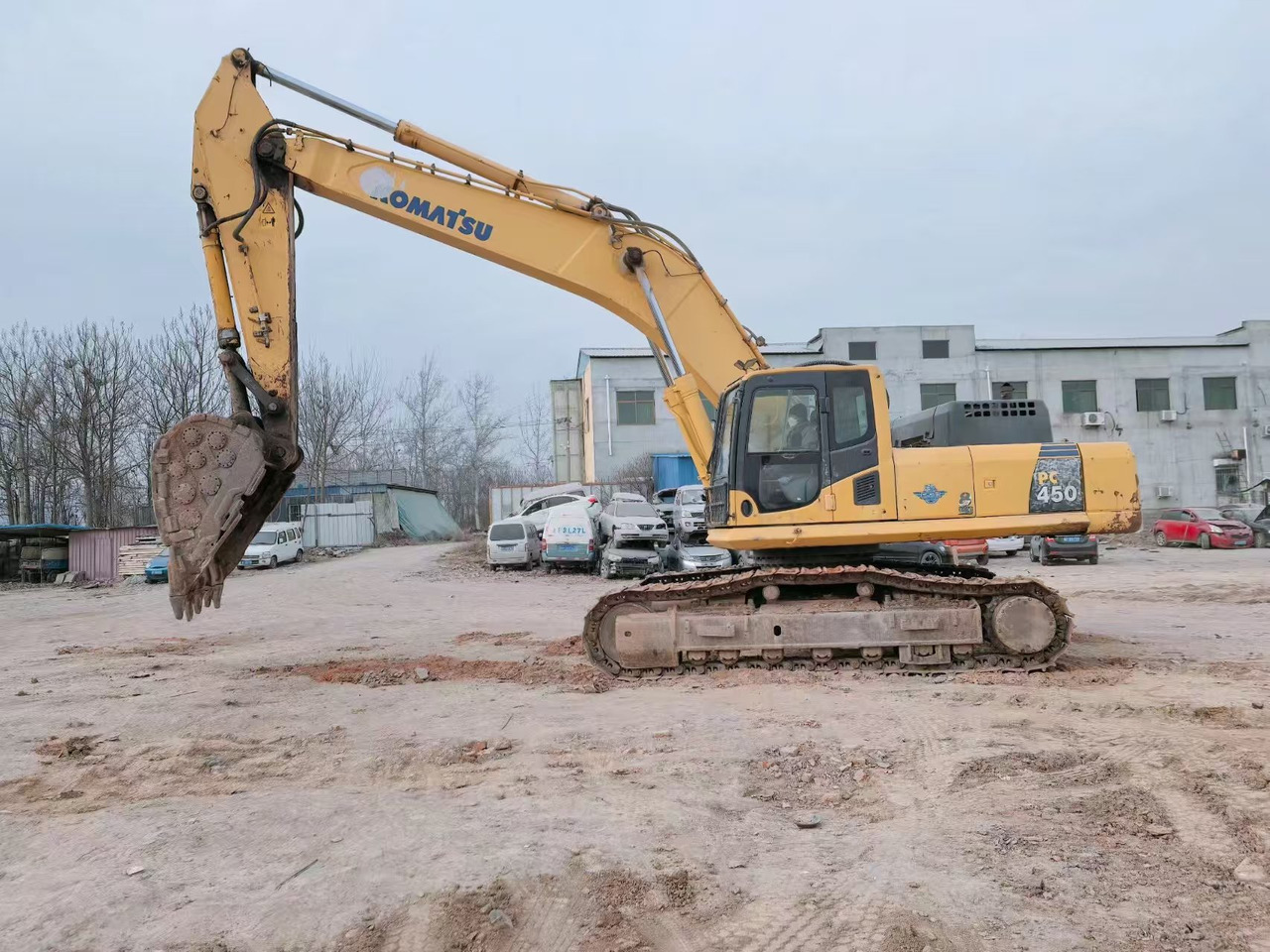KOMATSU PC450-8 - Ekskavator perayap: gambar 5 KOMATSU PC450-8 - Ekskavator perayap: gambar 5