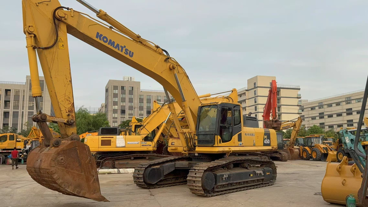 KOMATSU PC450-8 - Ekskavator perayap: gambar 5 KOMATSU PC450-8 - Ekskavator perayap: gambar 5