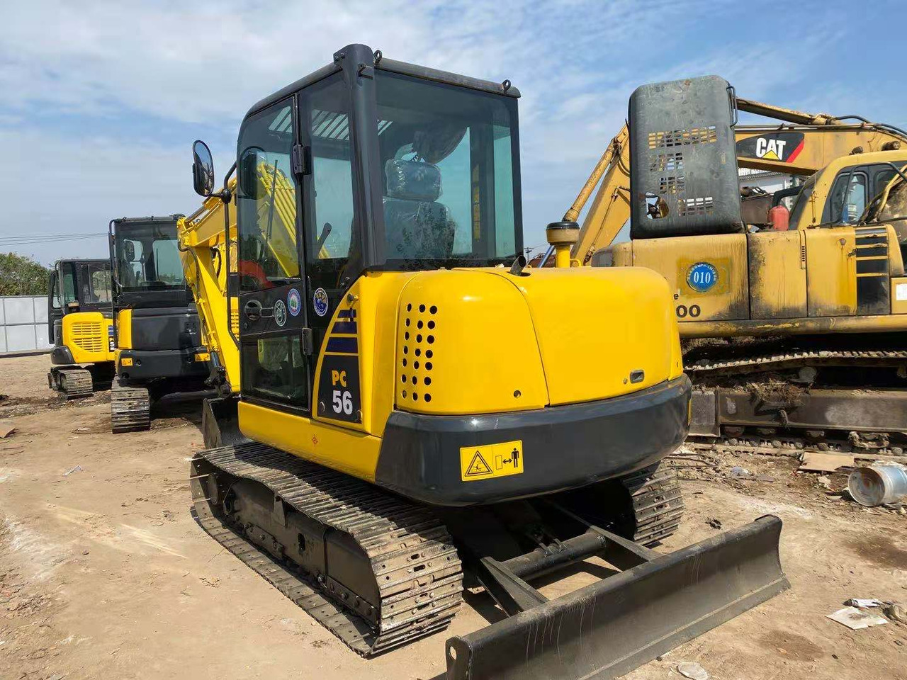 KOMATSU PC56 - Ekskavator perayap: gambar 3 KOMATSU PC56 - Ekskavator perayap: gambar 3