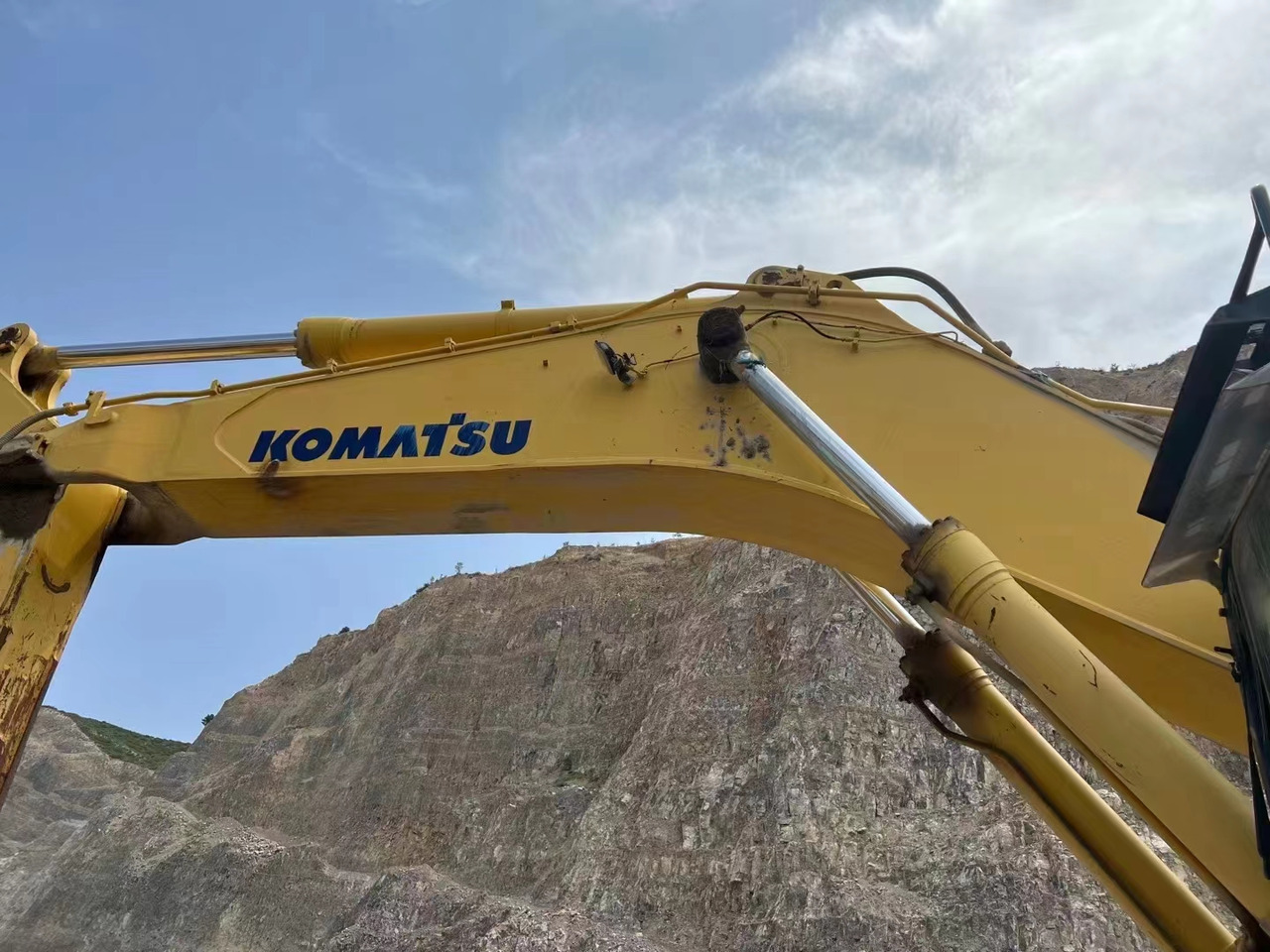 KOMATSU PC700 - Ekskavator perayap: gambar 5 KOMATSU PC700 - Ekskavator perayap: gambar 5