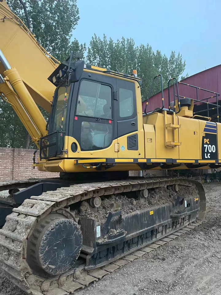 KOMATSU PC700 - Ekskavator perayap: gambar 2 KOMATSU PC700 - Ekskavator perayap: gambar 2