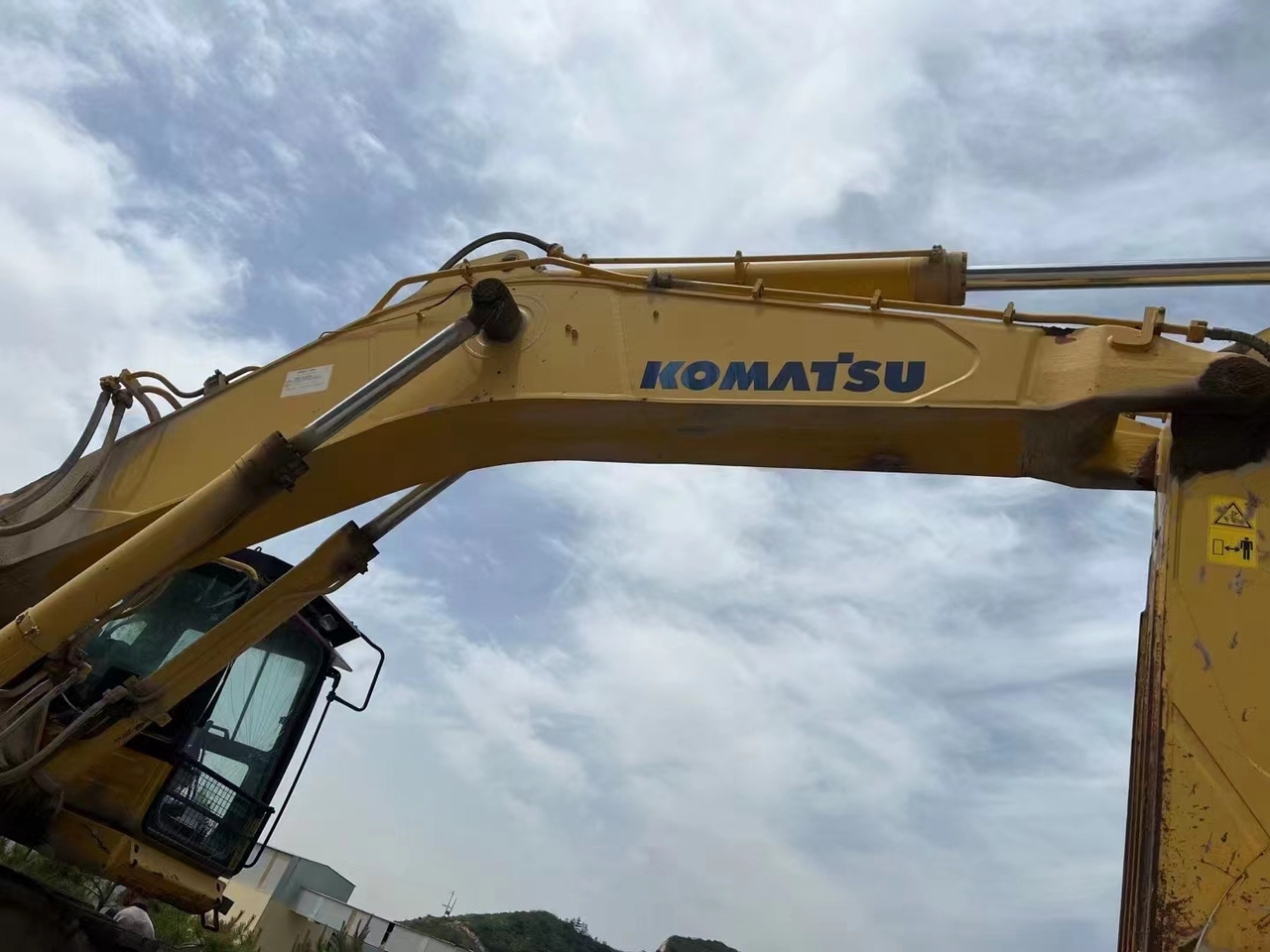 KOMATSU PC700 - Ekskavator perayap: gambar 4 KOMATSU PC700 - Ekskavator perayap: gambar 4