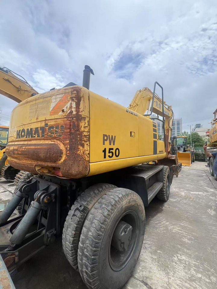 KOMATSU PW150 - Ekskavator roda: gambar 3 KOMATSU PW150 - Ekskavator roda: gambar 3