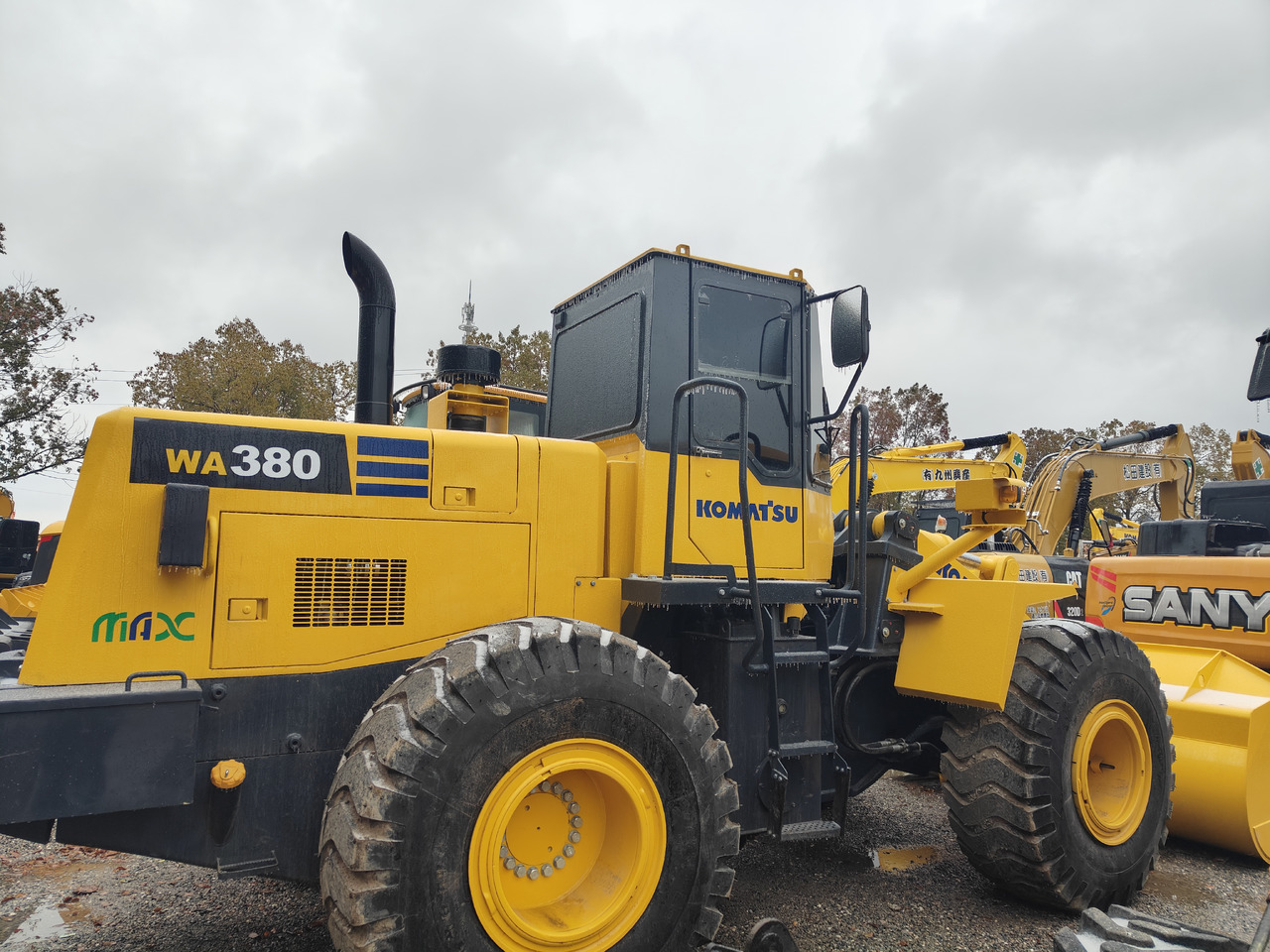 KOMATSU WA380-3 - Wheel loader: gambar 3 KOMATSU WA380-3 - Wheel loader: gambar 3
