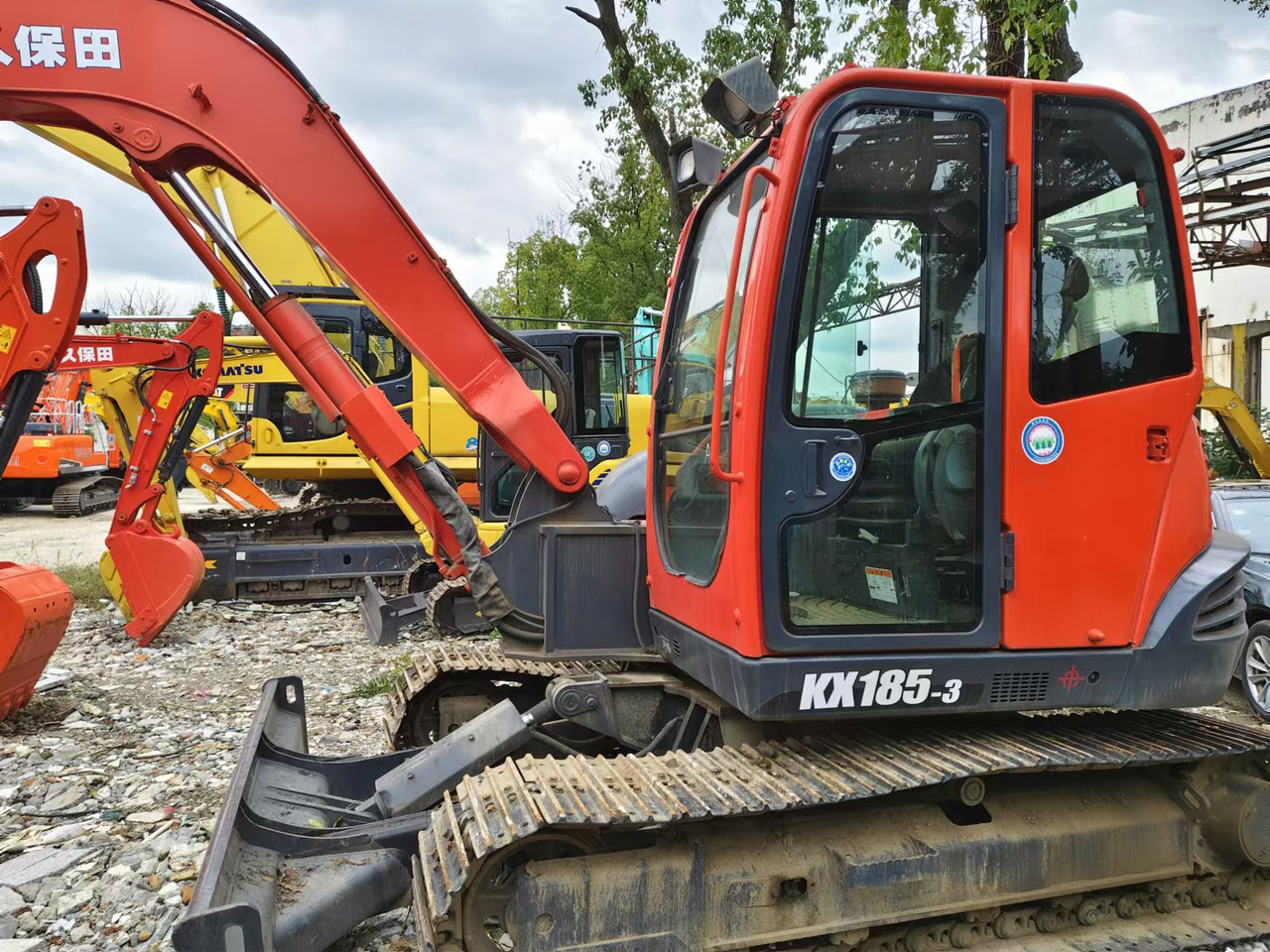 Kubota KX185-3 - Ekskavator perayap: gambar 2 Kubota KX185-3 - Ekskavator perayap: gambar 2