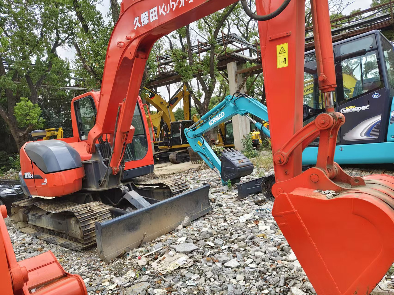 Kubota KX185-3 - Ekskavator perayap: gambar 4 Kubota KX185-3 - Ekskavator perayap: gambar 4