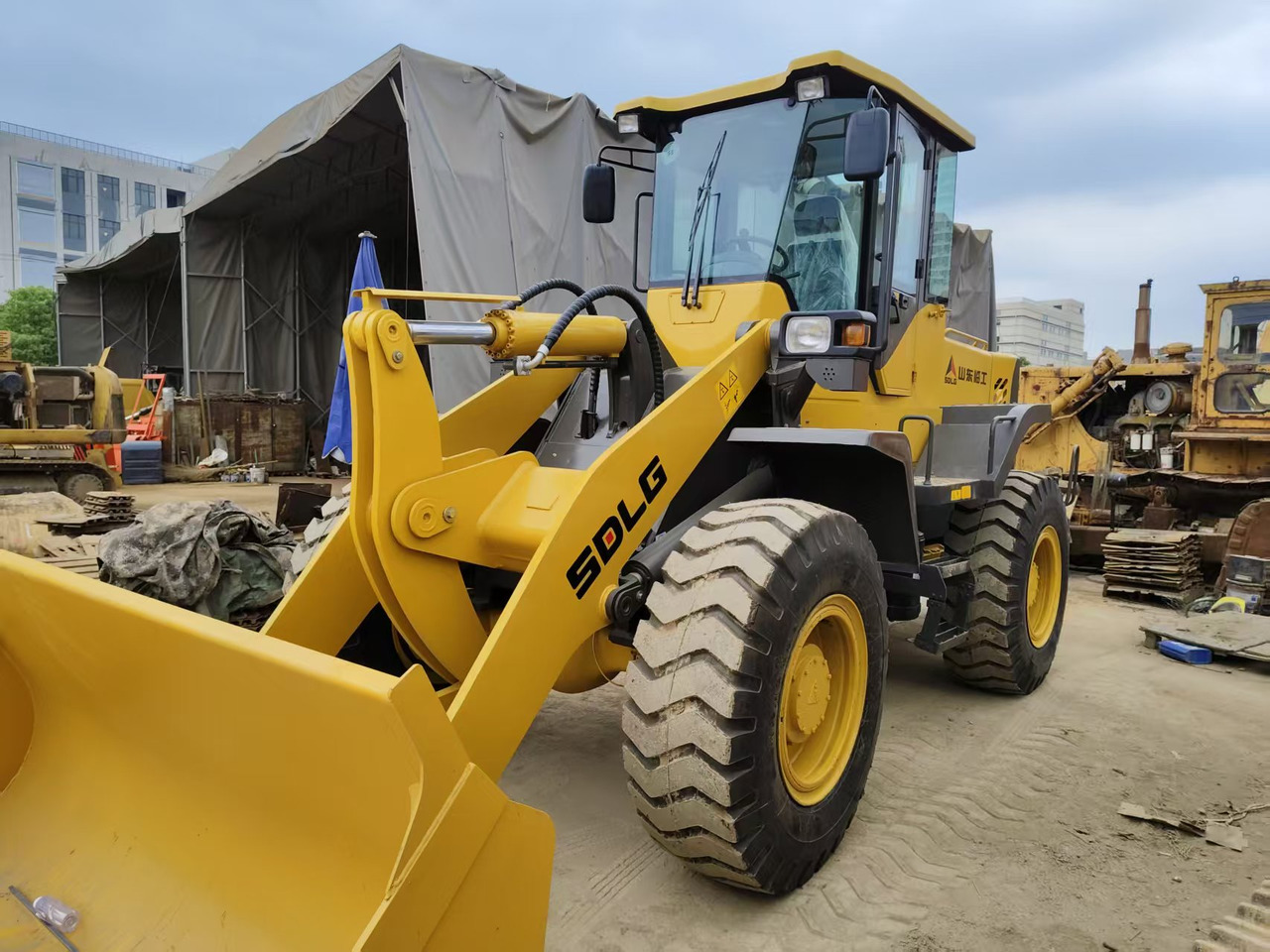 SDLG LG936L - Wheel loader: gambar 2 SDLG LG936L - Wheel loader: gambar 2
