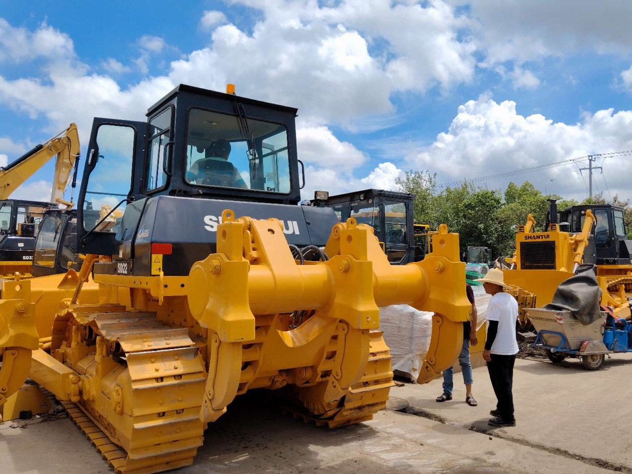 SHANTUI SD22 - Bulldozer: gambar 2 SHANTUI SD22 - Bulldozer: gambar 2