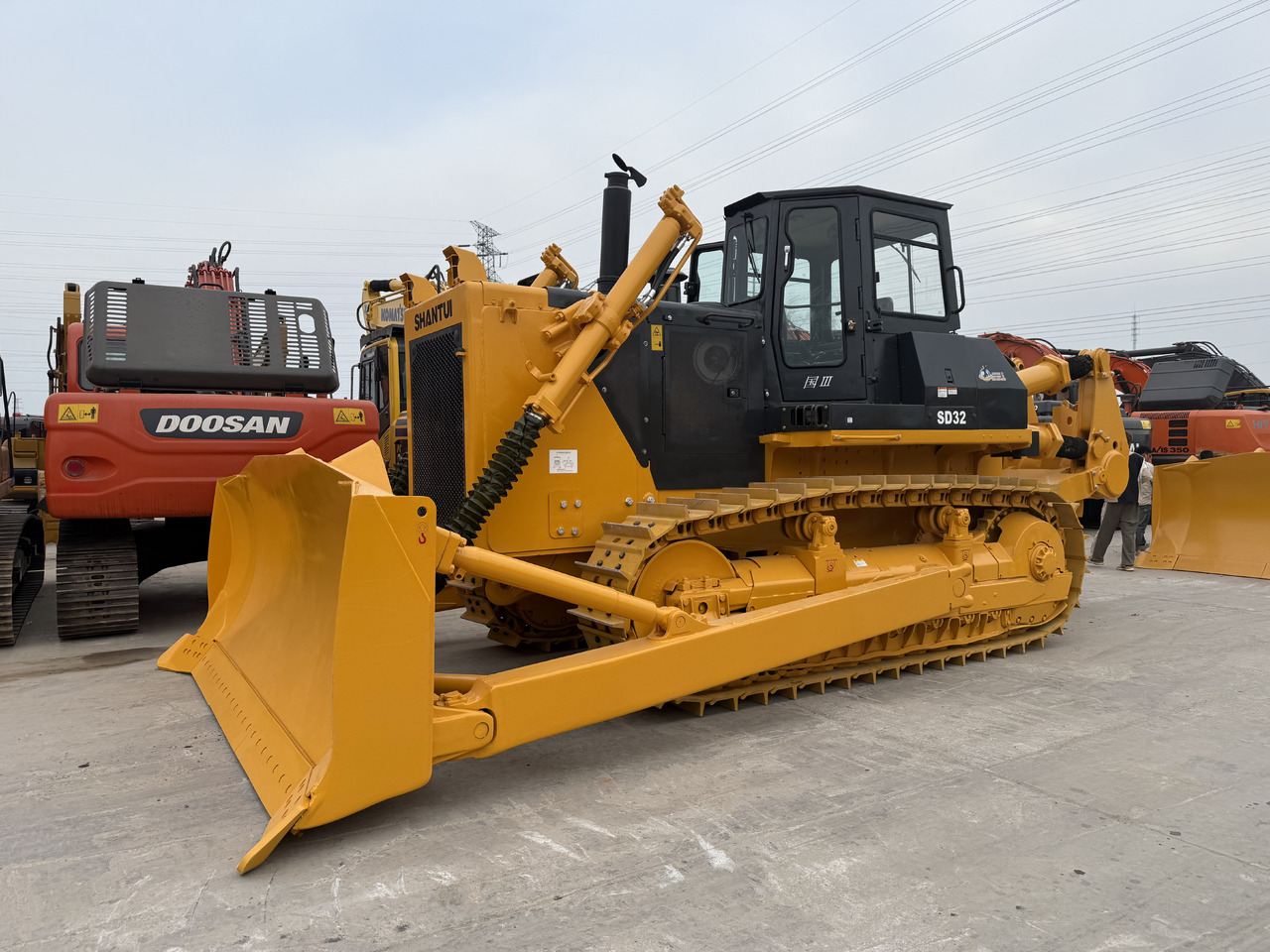 SHANTUI SD32 - Bulldozer: gambar 1 SHANTUI SD32 - Bulldozer: gambar 1