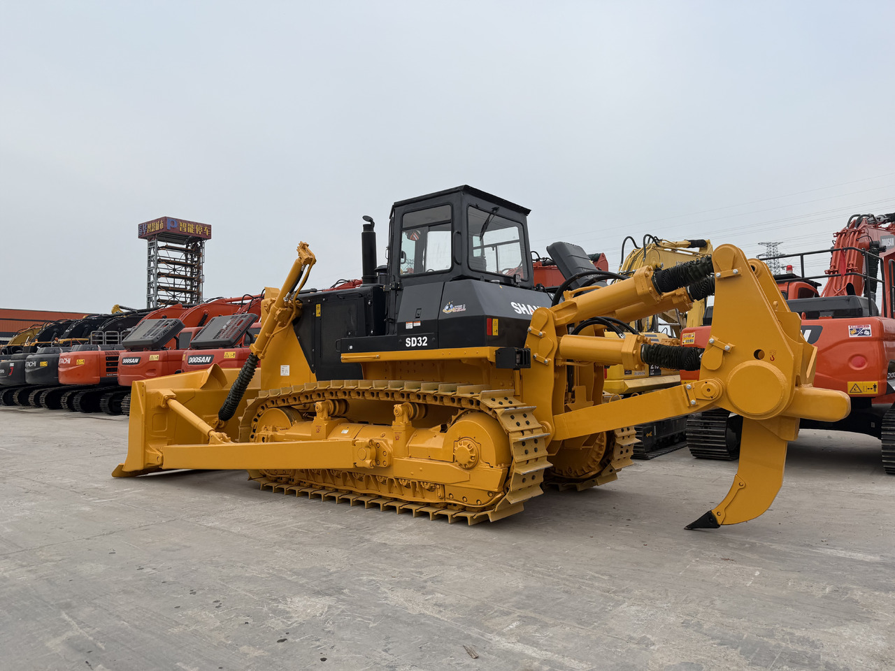 SHANTUI SD32 - Bulldozer: gambar 2 SHANTUI SD32 - Bulldozer: gambar 2