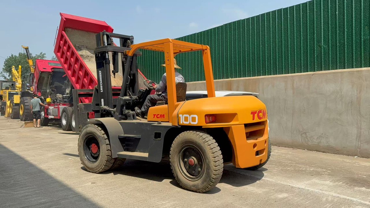 TCM FD100 - Scissor lifts: gambar 2 TCM FD100 - Scissor lifts: gambar 2