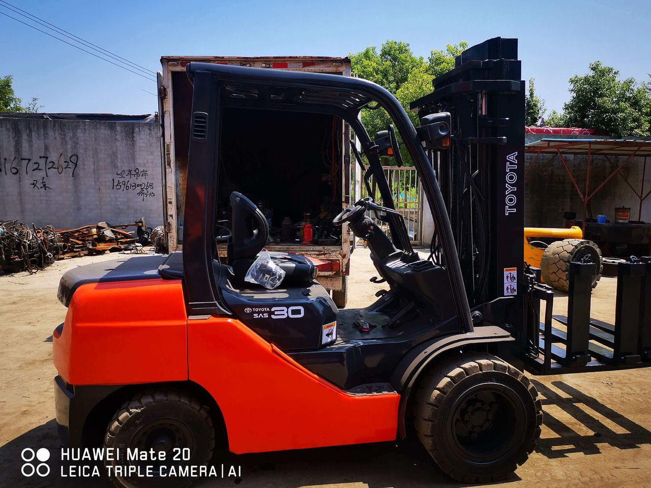 TOYOTA 3-ton - Forklift diesel: gambar 4 TOYOTA 3-ton - Forklift diesel: gambar 4