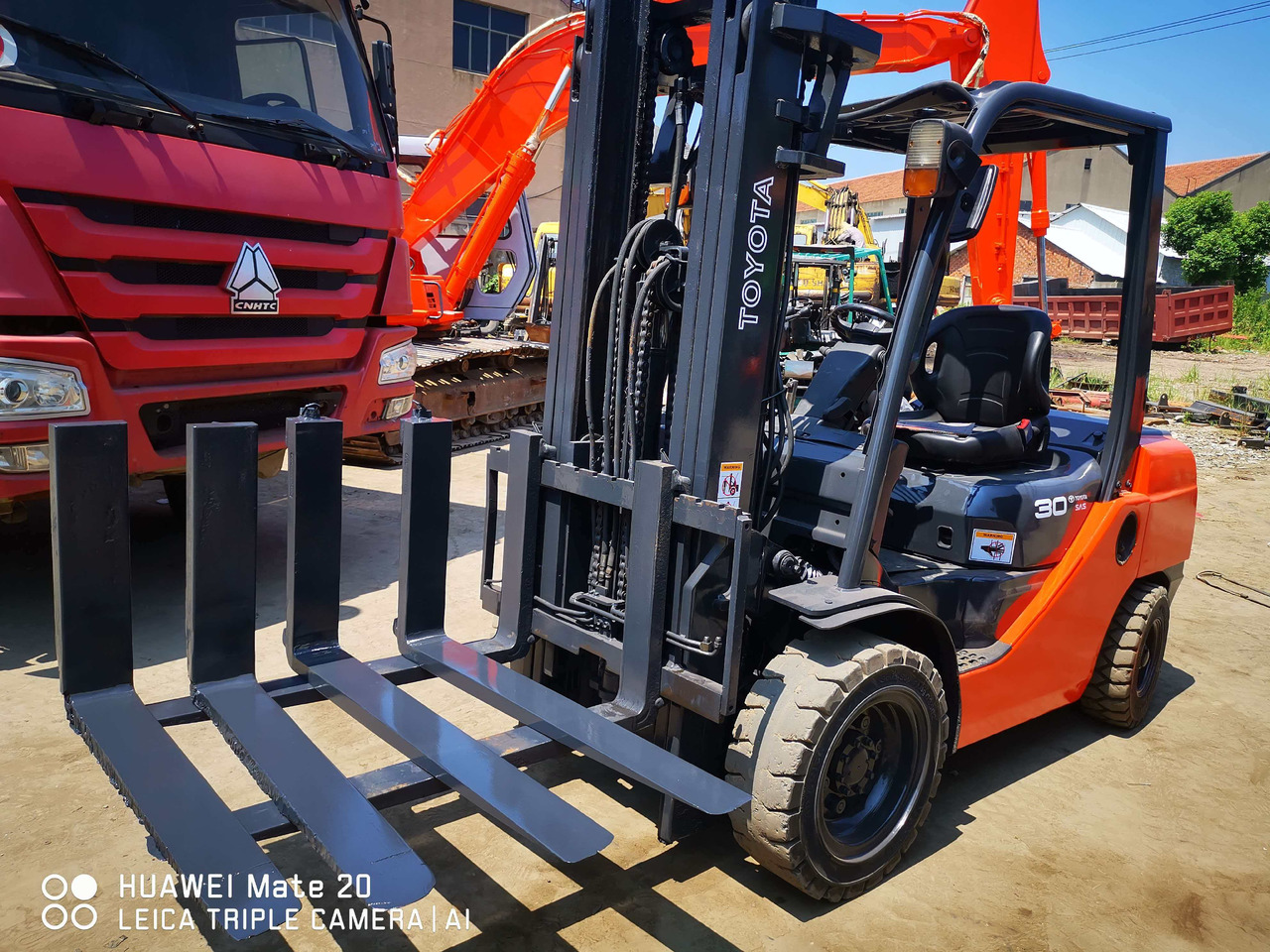 TOYOTA 3-ton - Forklift diesel: gambar 1 TOYOTA 3-ton - Forklift diesel: gambar 1