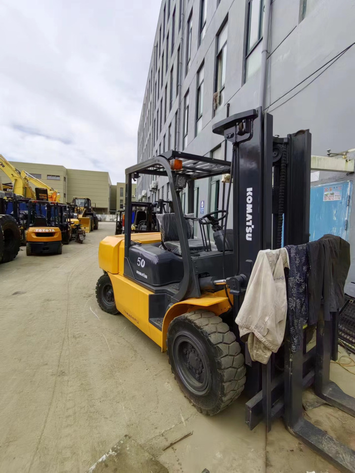 TOYOTA 62-7FD30 - Forklift diesel: gambar 4 TOYOTA 62-7FD30 - Forklift diesel: gambar 4