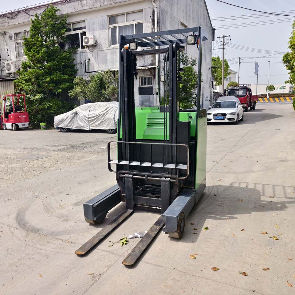 TOYOTA 7FBR15 - Forklift listrik: gambar 3 TOYOTA 7FBR15 - Forklift listrik: gambar 3