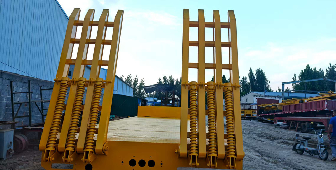 Trailer - Trailer pengangkut mobil: gambar 3 Trailer - Trailer pengangkut mobil: gambar 3