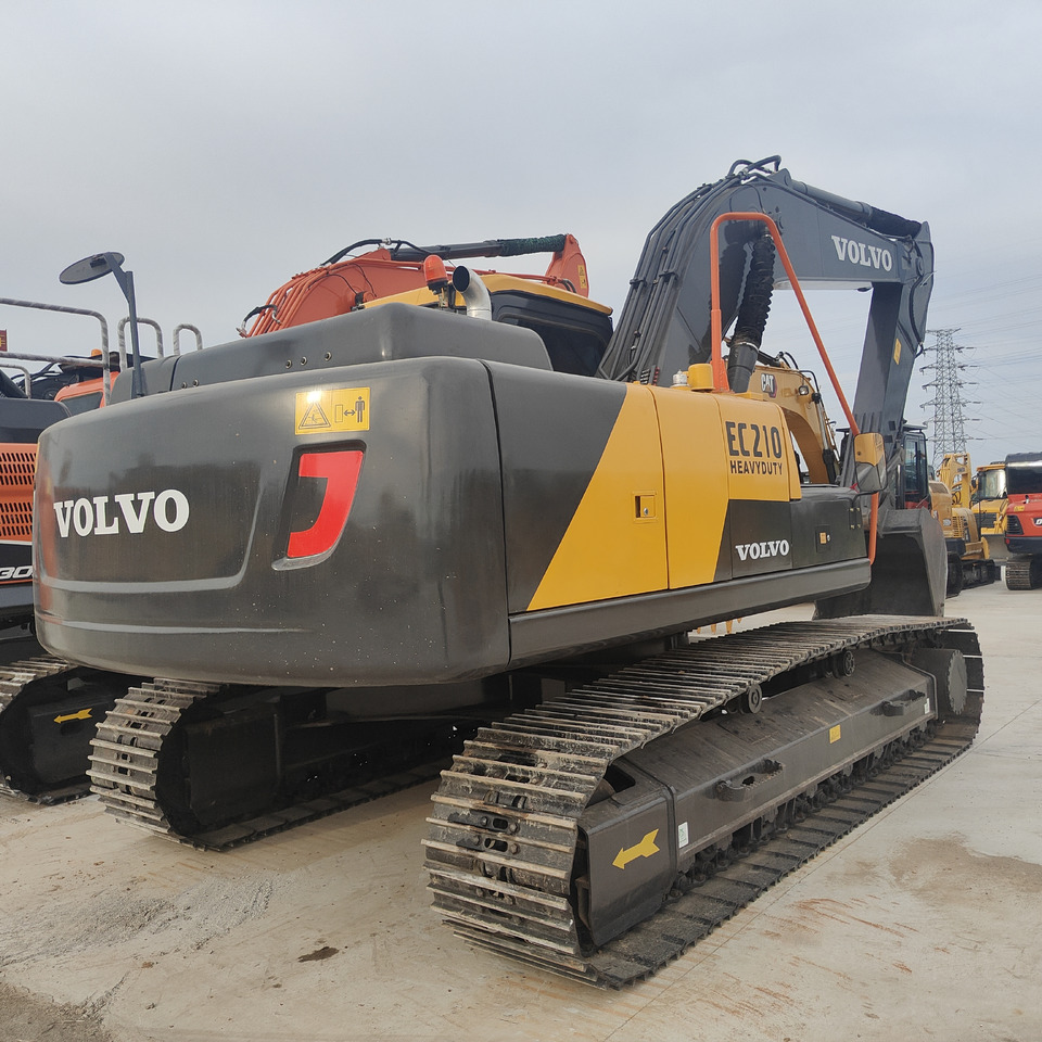 VOLVO EC210 - Ekskavator perayap: gambar 2 VOLVO EC210 - Ekskavator perayap: gambar 2