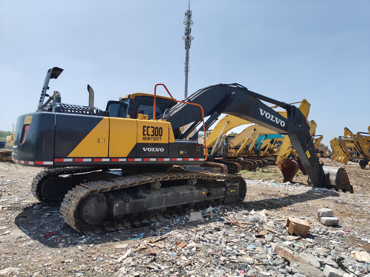 VOLVO EC300 - Ekskavator perayap: gambar 3 VOLVO EC300 - Ekskavator perayap: gambar 3