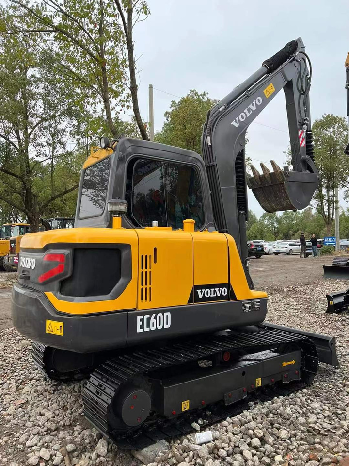 VOLVO EC60D - Ekskavator perayap: gambar 2 VOLVO EC60D - Ekskavator perayap: gambar 2