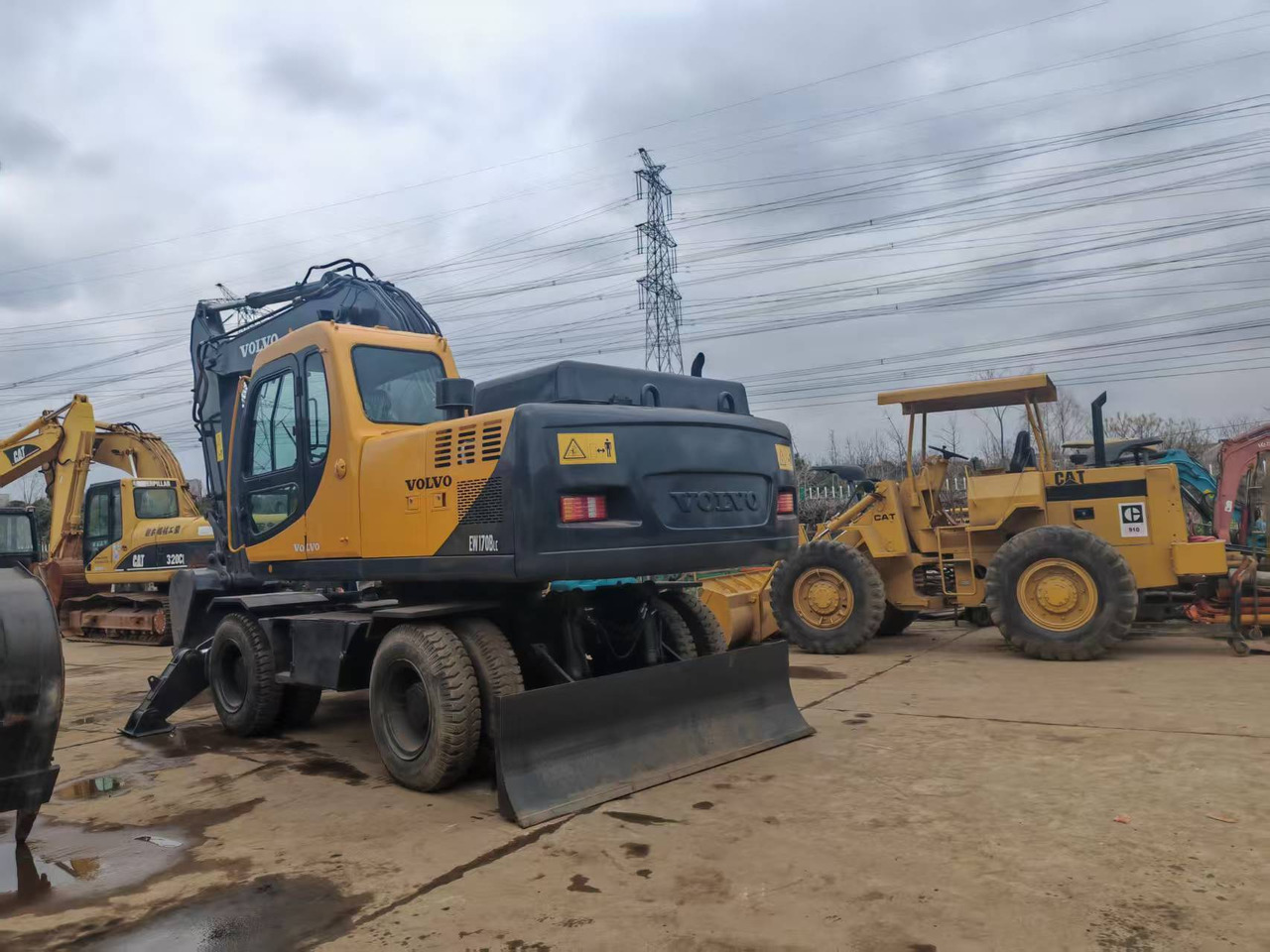 VOLVO EW170BLC - Ekskavator roda: gambar 1 VOLVO EW170BLC - Ekskavator roda: gambar 1