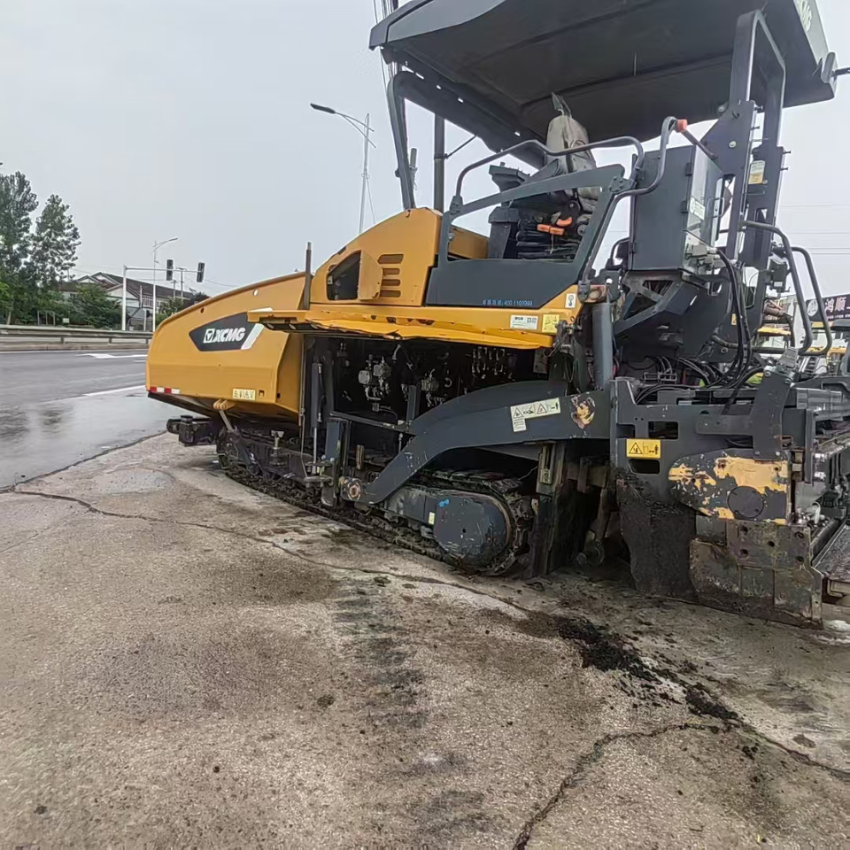 XCMG RP803 - Paver aspal: gambar 3 XCMG RP803 - Paver aspal: gambar 3