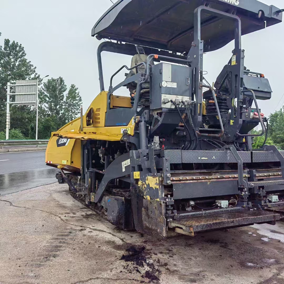 XCMG RP803 - Paver aspal: gambar 2 XCMG RP803 - Paver aspal: gambar 2