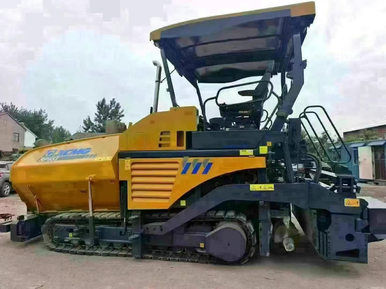 XCMG RP953 - Paver aspal: gambar 1 XCMG RP953 - Paver aspal: gambar 1