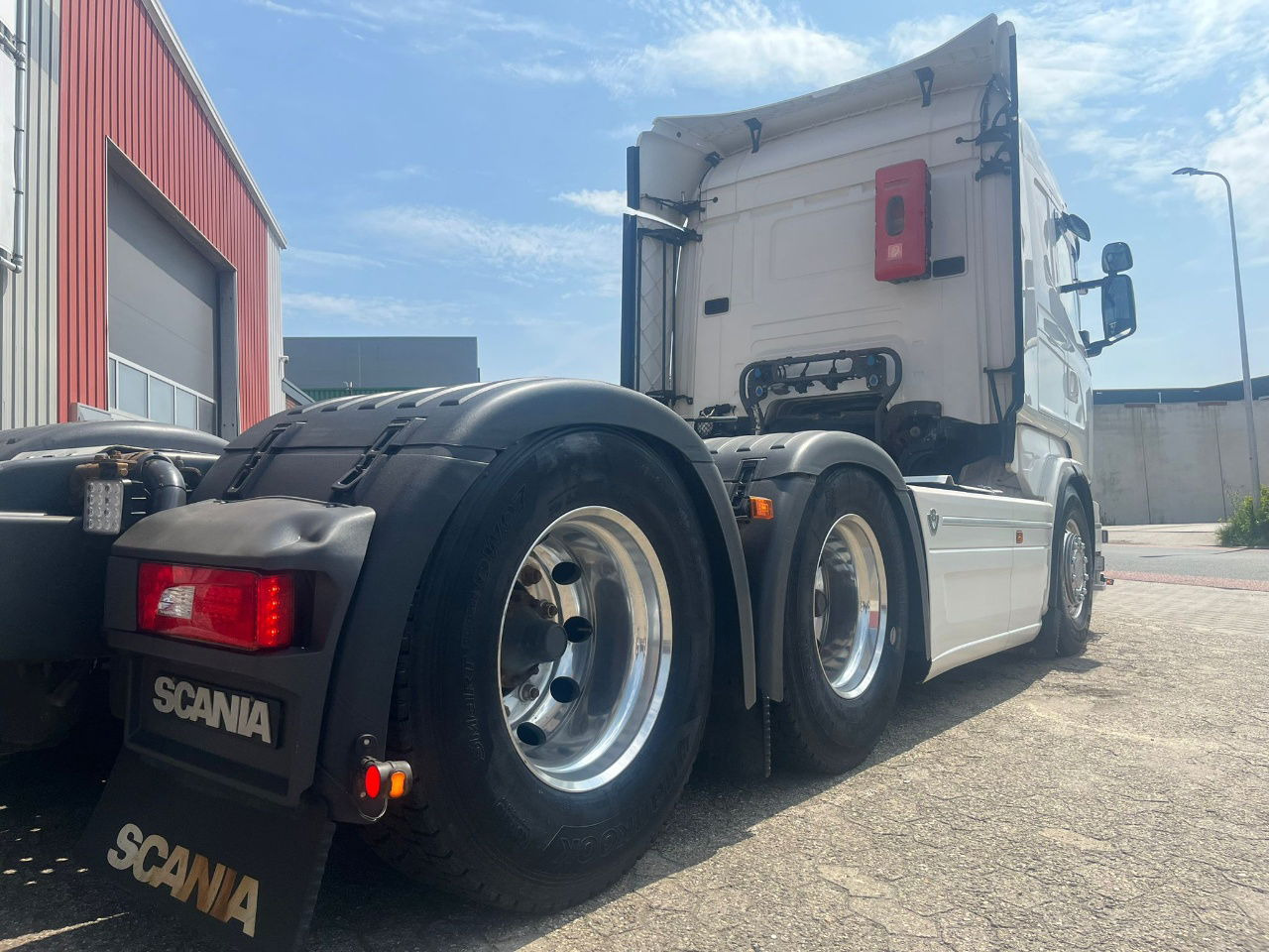 Scania R620-V8 Scania R620 - Tractor head: gambar 4 Scania R620-V8 Scania R620 - Tractor head: gambar 4