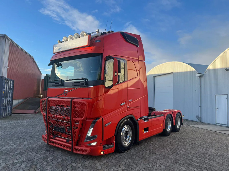 Volvo FH 16.750 FH 16 6x4 - Tractor head: gambar 2 Volvo FH 16.750 FH 16 6x4 - Tractor head: gambar 2