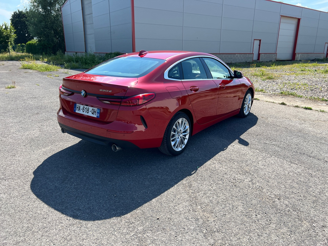 BMW 220d Gran Coupé Série 2 F44 2.0 d 190ch Boîte auto - Mobil sedan: gambar 2 BMW 220d Gran Coupé Série 2 F44 2.0 d 190ch Boîte auto - Mobil sedan: gambar 2