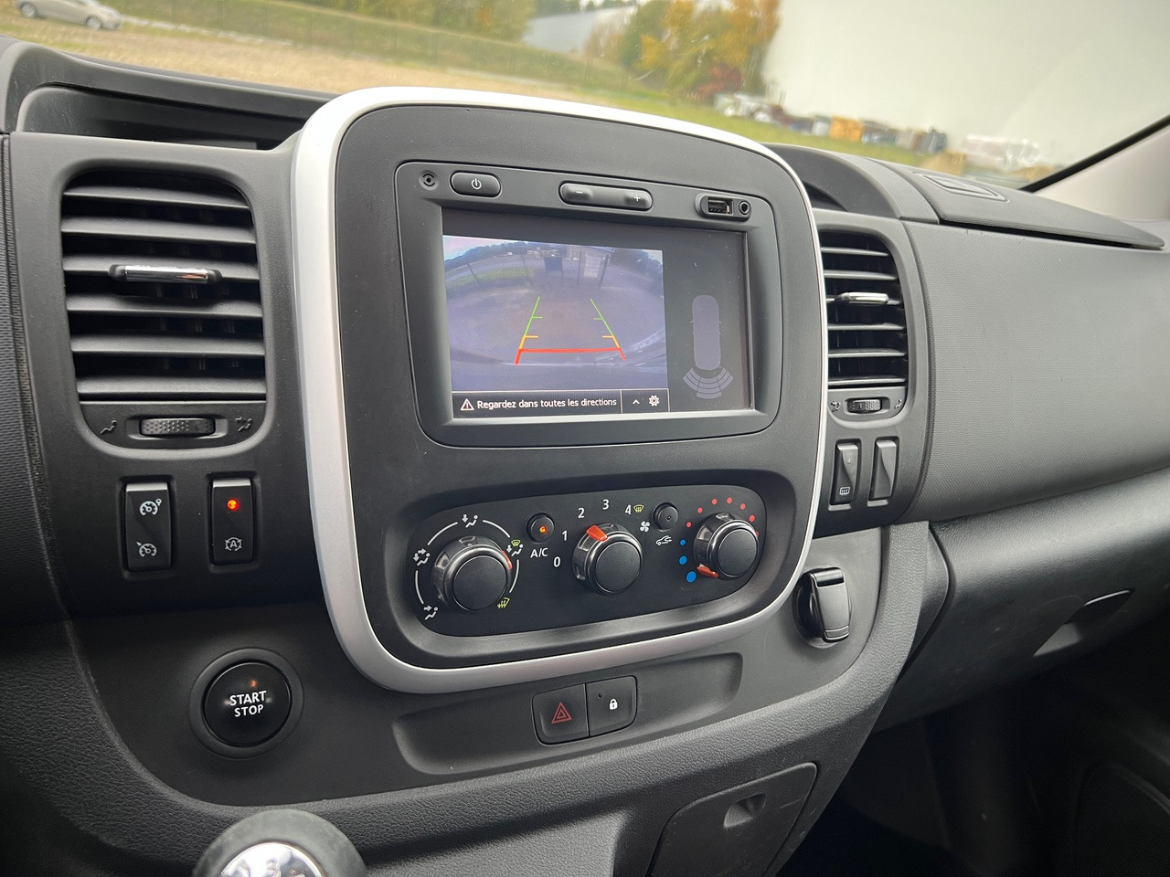 FIAT Talento 6 Places L2H1 EcoJet 145ch Chaine - Van kombi: gambar 4 FIAT Talento 6 Places L2H1 EcoJet 145ch Chaine - Van kombi: gambar 4