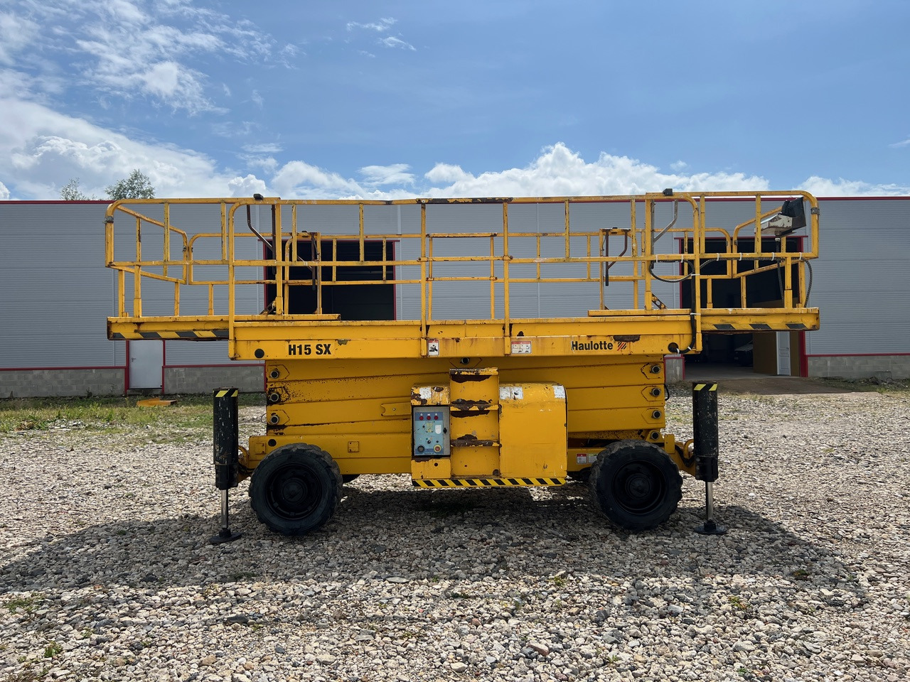 HAULOTTE H15SX - Scissor lifts: gambar 2 HAULOTTE H15SX - Scissor lifts: gambar 2