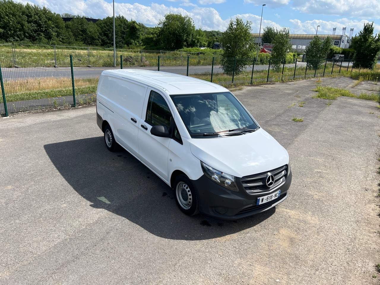 MERCEDES-BENZ VITO 109 Fourgon 1.6 BlueTEC Long Utilitaire - Van panel: gambar 4 MERCEDES-BENZ VITO 109 Fourgon 1.6 BlueTEC Long Utilitaire - Van panel: gambar 4
