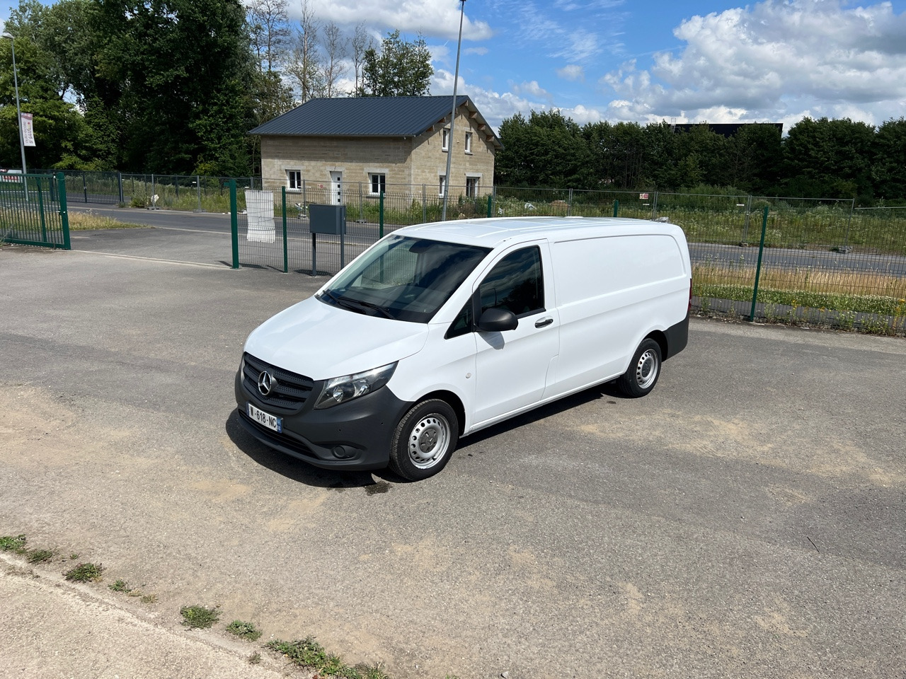 MERCEDES-BENZ VITO 109 Fourgon 1.6 BlueTEC Long Utilitaire - Van panel: gambar 1 MERCEDES-BENZ VITO 109 Fourgon 1.6 BlueTEC Long Utilitaire - Van panel: gambar 1