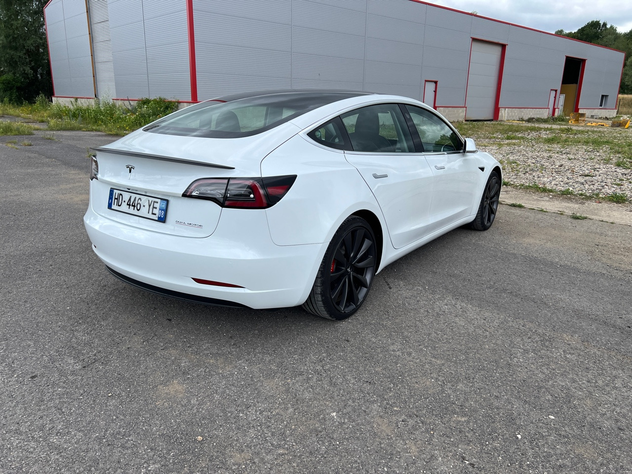 TESLA Model 3 Performance Dual Motor FSD 3 Autopilot - Mobil sedan: gambar 2 TESLA Model 3 Performance Dual Motor FSD 3 Autopilot - Mobil sedan: gambar 2