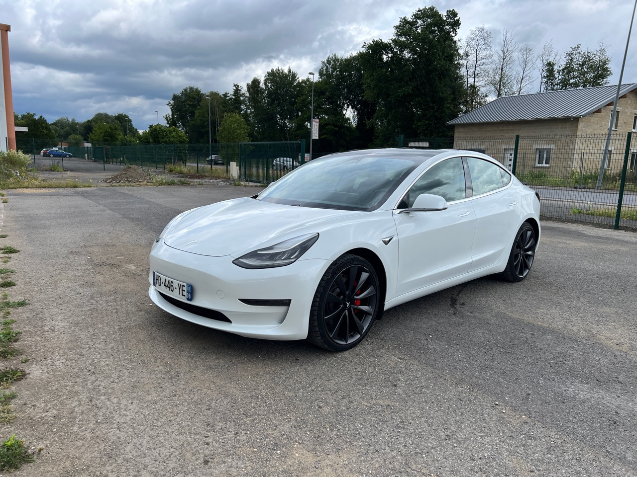 TESLA Model 3 Performance Dual Motor FSD 3 Autopilot - Mobil sedan: gambar 1 TESLA Model 3 Performance Dual Motor FSD 3 Autopilot - Mobil sedan: gambar 1