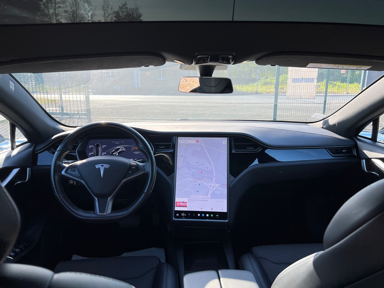 TESLA Model S 75D – PANO – Phase 2 - Mobil sedan: gambar 3 TESLA Model S 75D – PANO – Phase 2 - Mobil sedan: gambar 3