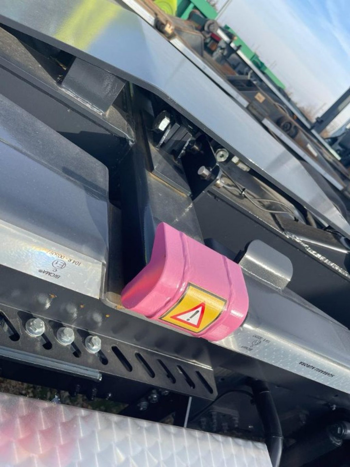 BLOCCAGGIO POSTERIORE ESTERNO - Tubuh dan eksterior untuk Truk: gambar 4 BLOCCAGGIO POSTERIORE ESTERNO - Tubuh dan eksterior untuk Truk: gambar 4